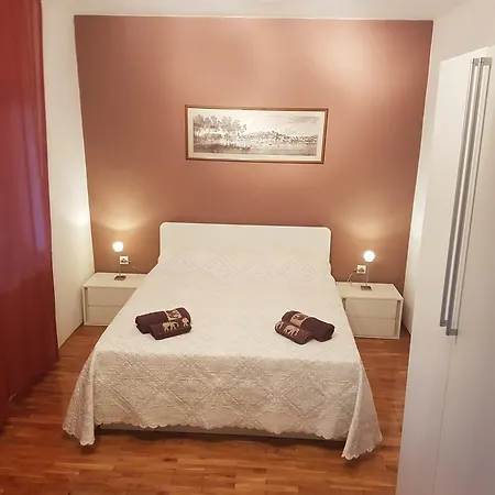 Komel With Pool Holiday home Fazana