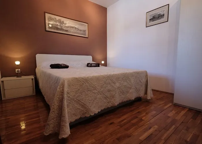 Komel With Pool * 法扎纳